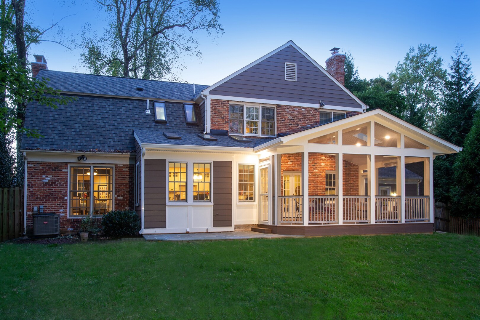 outdoor living space in Metro DC